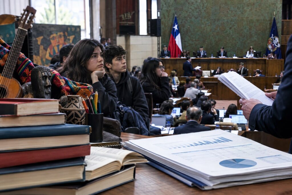 Comunidades educativas y debate público por el Presupuesto 2027 en Chile