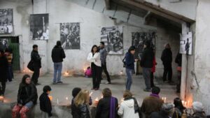 Imagen documental referencial sobre derechos humanos en Chile. Fuente y licencia registradas desde Wikimedia Commons.